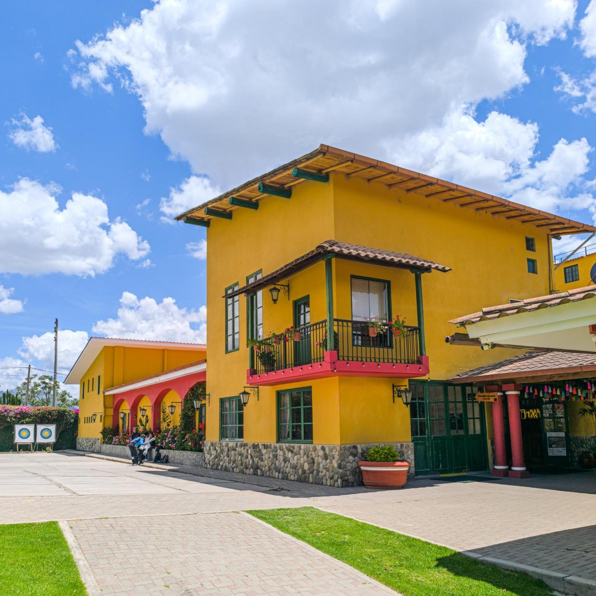 Hotel Tartar Cajamarca Exterior photo