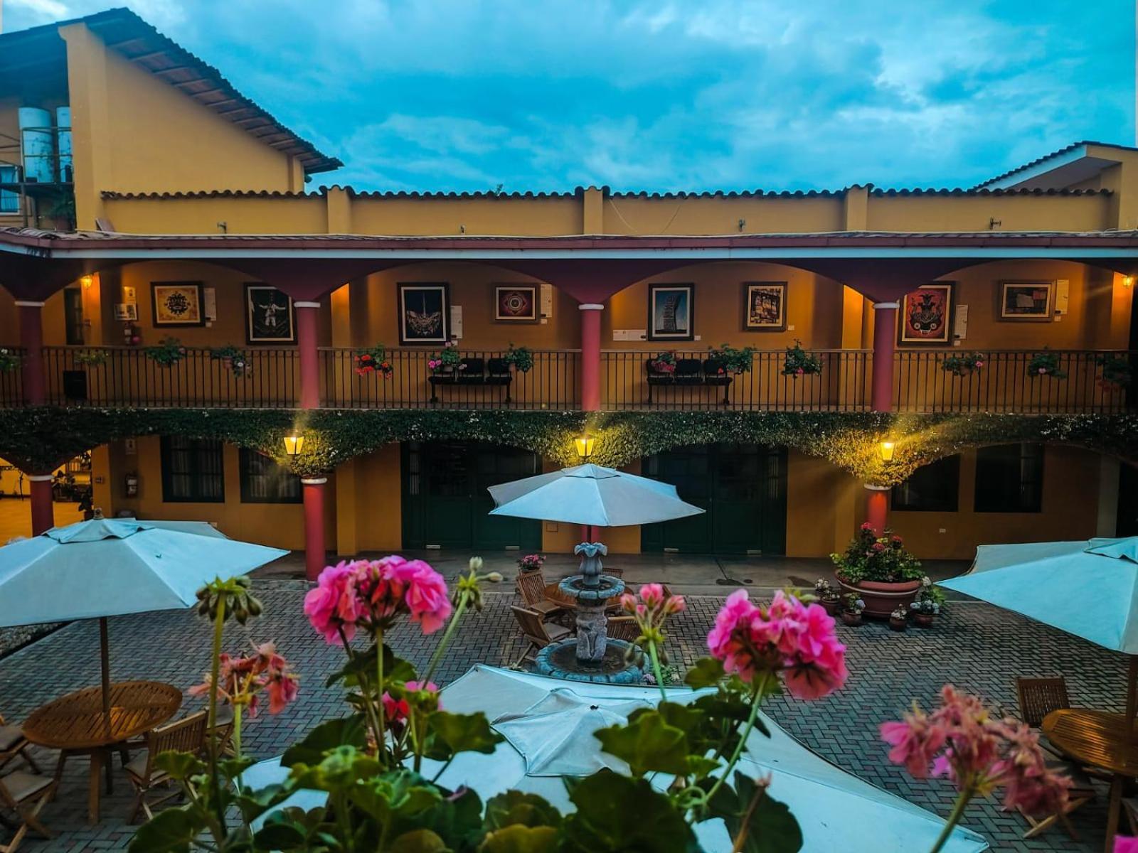 Hotel Tartar Cajamarca Exterior photo